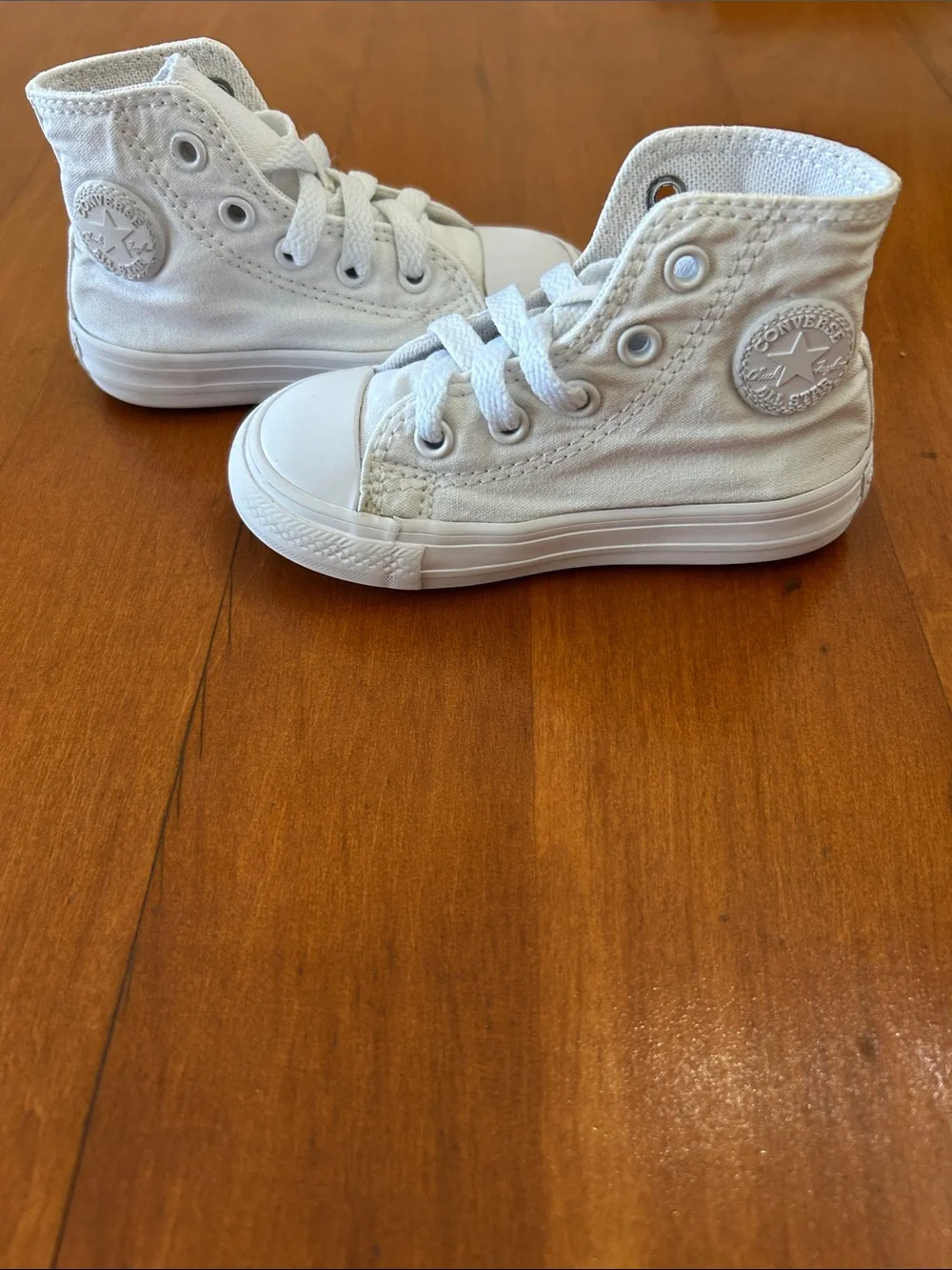 Converse Chuck Taylor All Star High Top White Infant Size 6 Sneakers